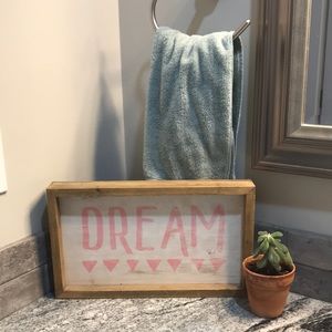 Dream home decor sign